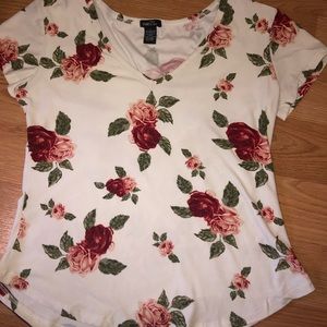 White rose t-shirt